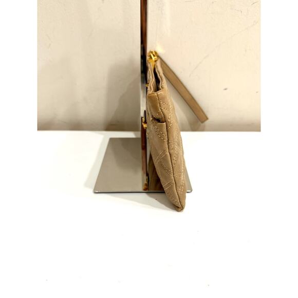 Marc Jacobs Quilted Calfskin Leather Wristlet Bag Beige Women's Compact - Picture 3 of 14